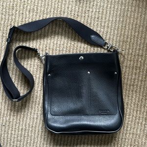 Fantastic quality Shinola leather cross body bag
